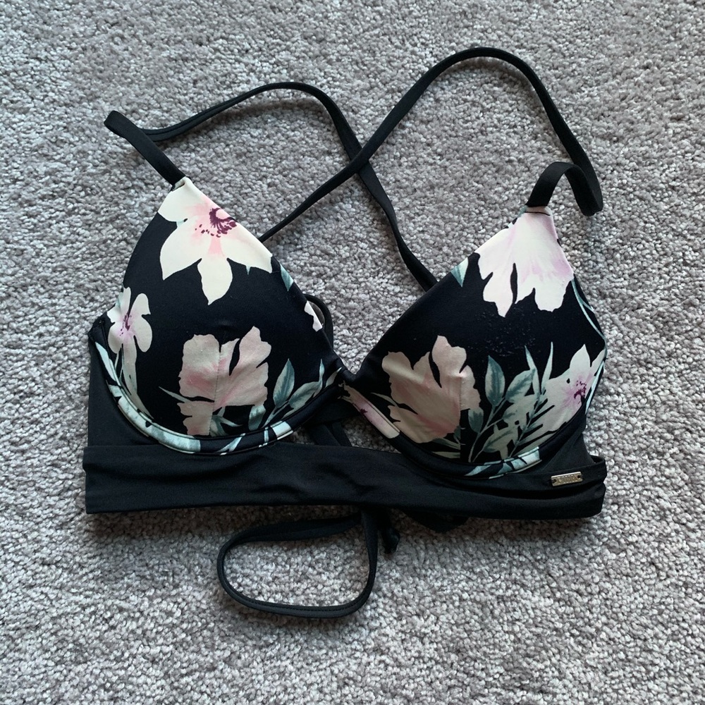 “Pink” bikini top